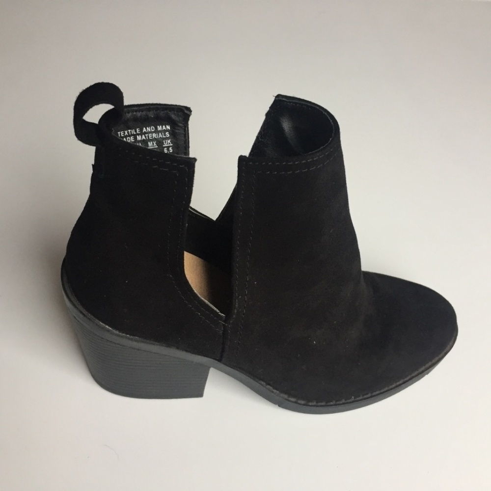 Anckle Cutout Booties - Picture 3 of 5